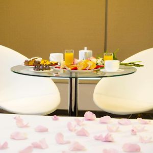 Suite Two Queen Beds